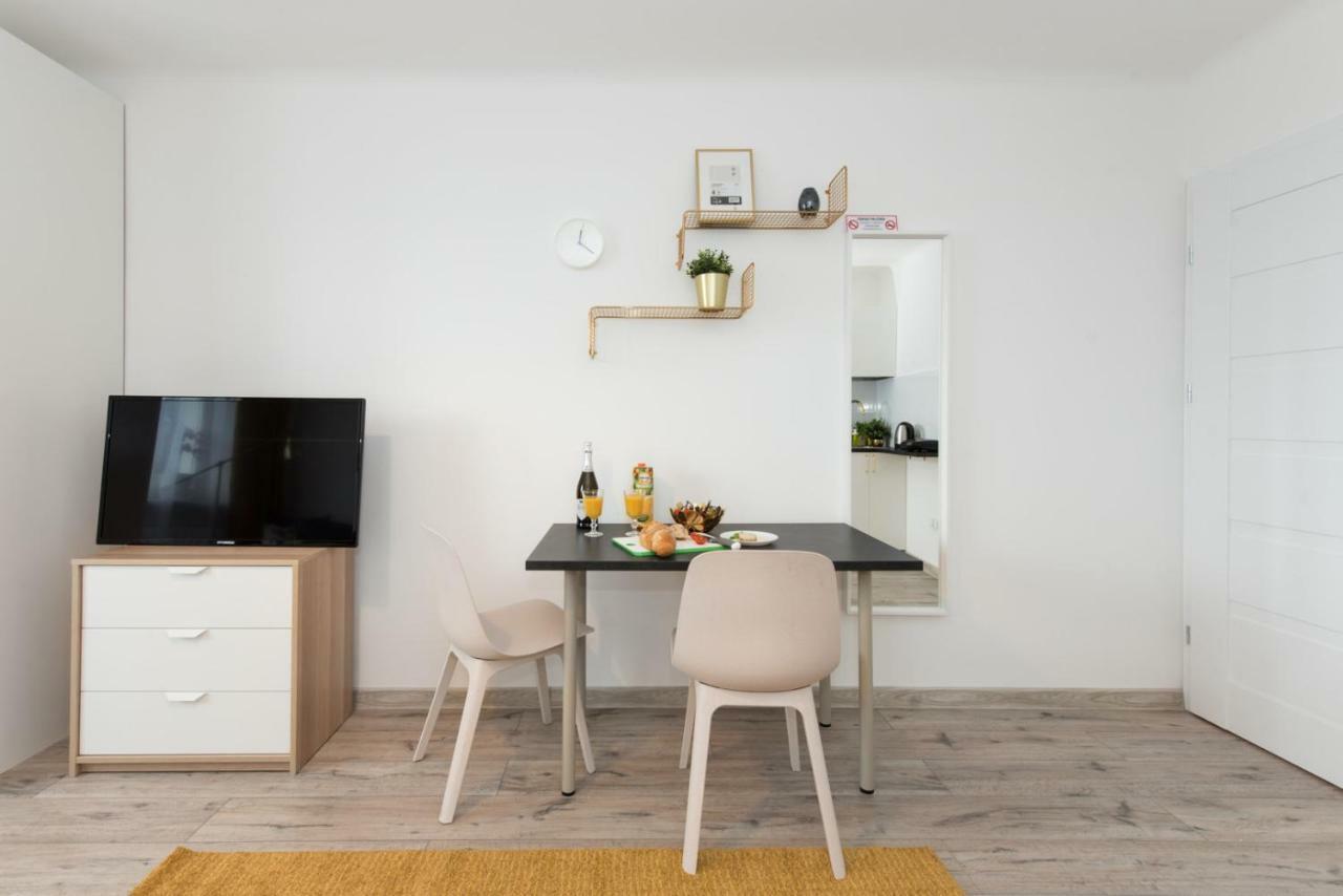 Superapart Belwederska A Ministudio, Balcony, Kitchen, Pet-Friendly, Tv & Wifi Warsawa Bagian luar foto